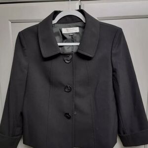 Tahari Lavine Cropped Black M Blazer